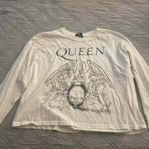 White Queen long sleeve crop tee